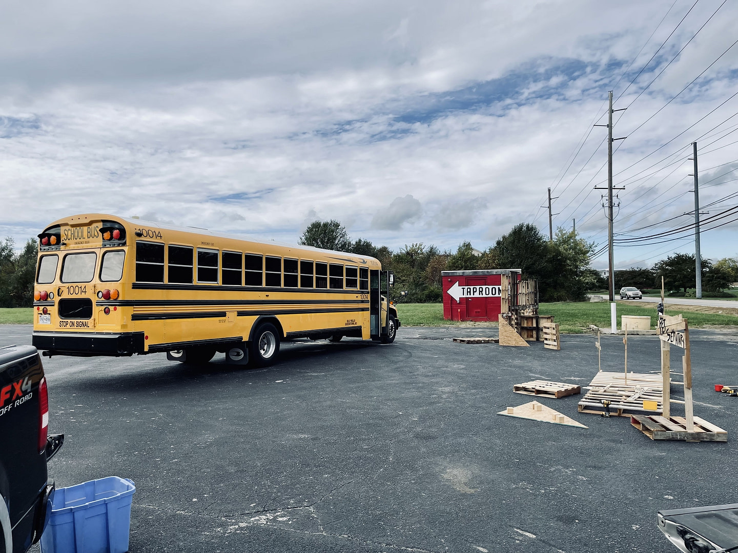 Dark Hollows Reanimated 2021 - Willis Tire School Bus